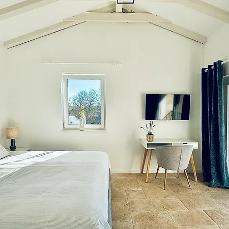 Vista Lovers Nest *