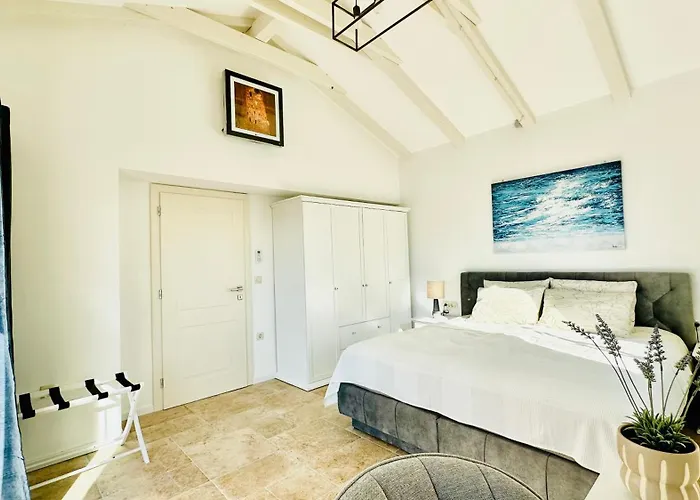 Vista Lovers Nest Апартаменты